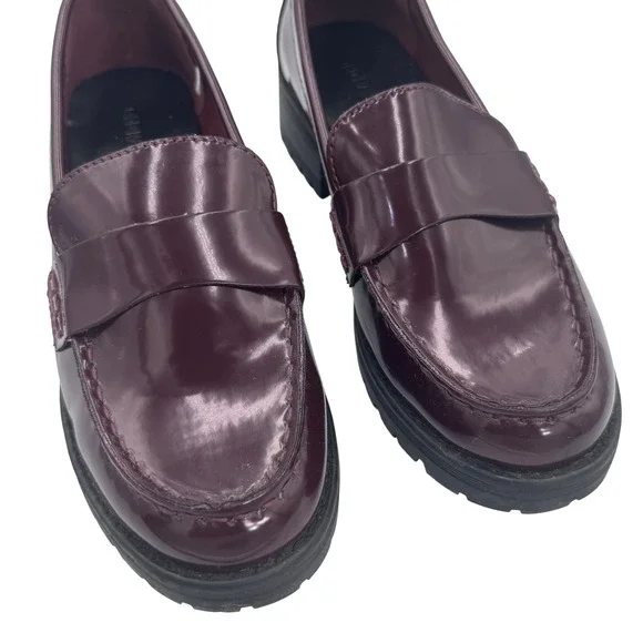 Old Navy Womens 7 Chunky Lug Sole Loafers Burgundy Patent Dark Academia Shoes - Picture 2 of 13